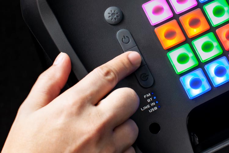 Radio FM, USB, AUX Głośnik Bluetooth z radiem