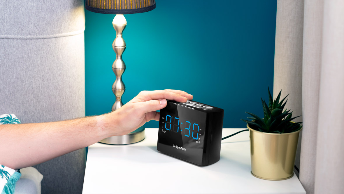 Radio alarm clock