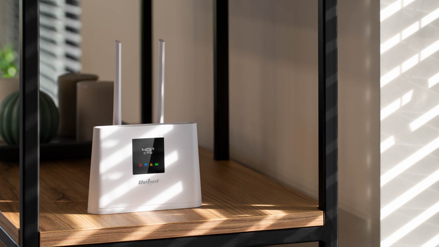 Rebel RB-702 Wi-Fi router