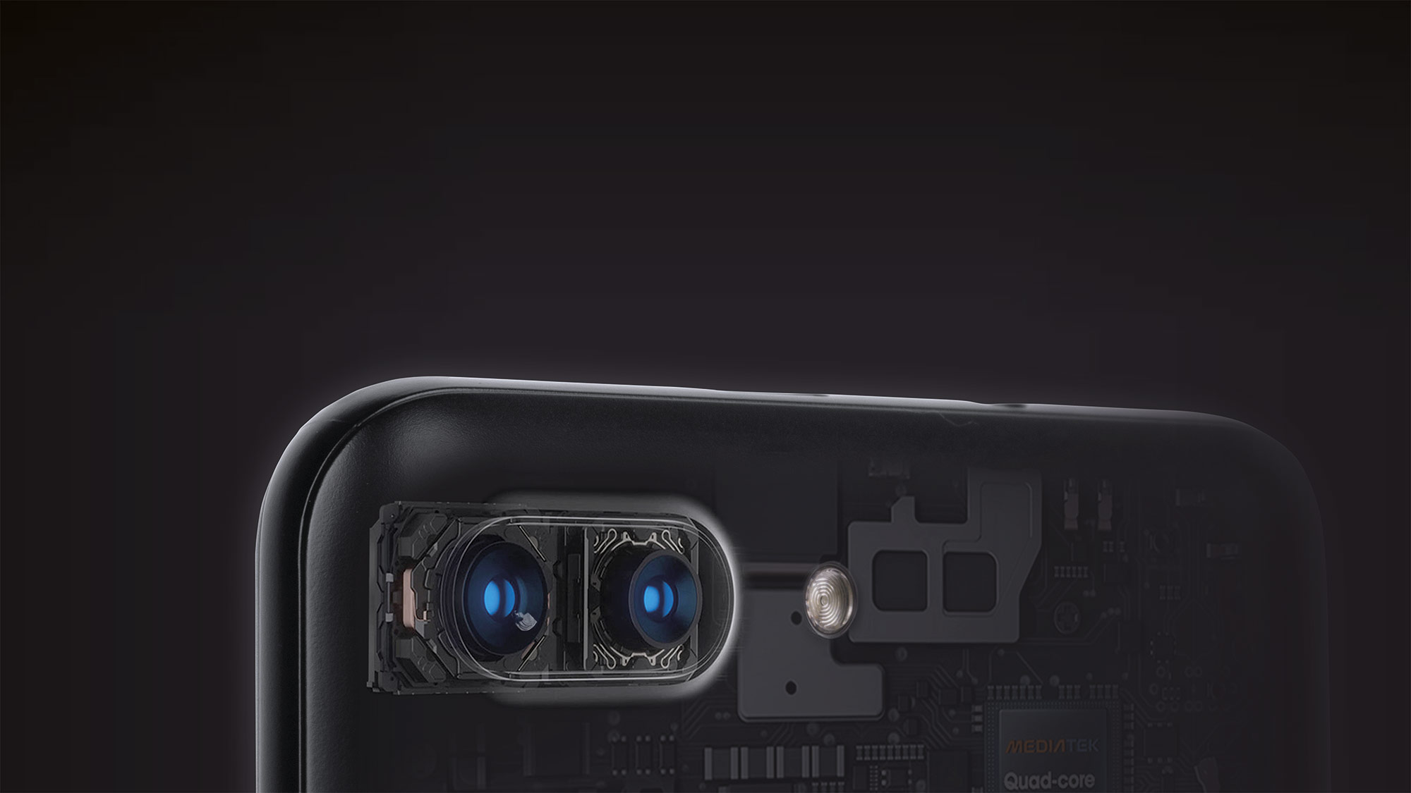 Oprócz kamery 13 Mpx i diody doświetlającej, tył smartfona Kruger&Matz FLOW 6 kryje dodatkową kamerę 0,3 Mpx, dzięki której uzyskasz doskonałe efekty rozmywania tła. Wykorzystaj możliwości swojego telefonu i uwieczniaj wszystkie wyjątkowe momenty w naprawdę wysokiej jakości. 