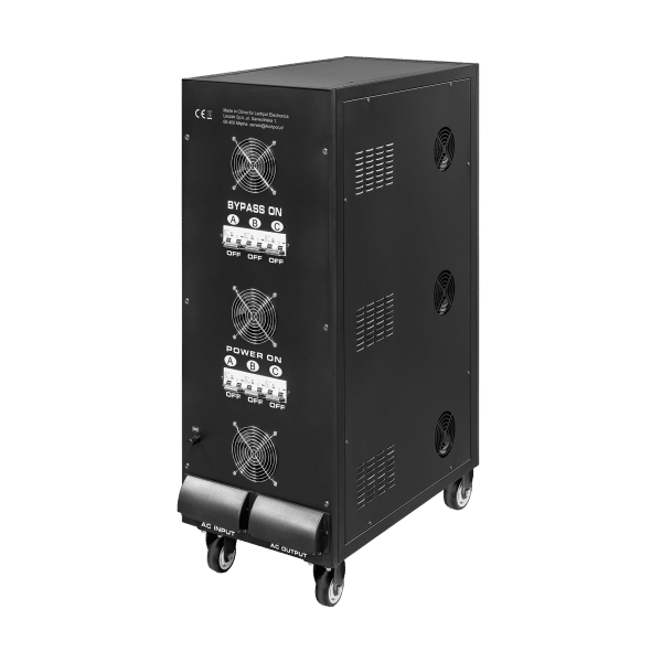 Automatyczny trójfazowy stabilizator napięcia KEMOT PROavr-80k