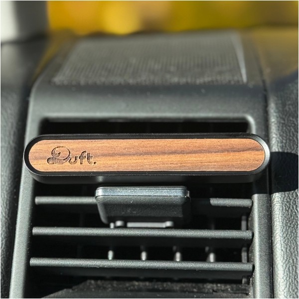 Zapach do samochodu DUFT Spinney– metalowy dyfuzor na kratkę +2 wkłady